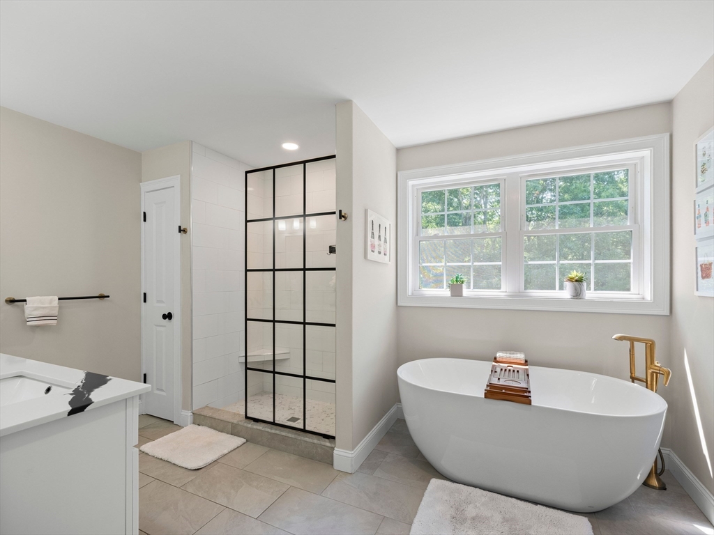 6 Genevieve Ln Property Photo 19