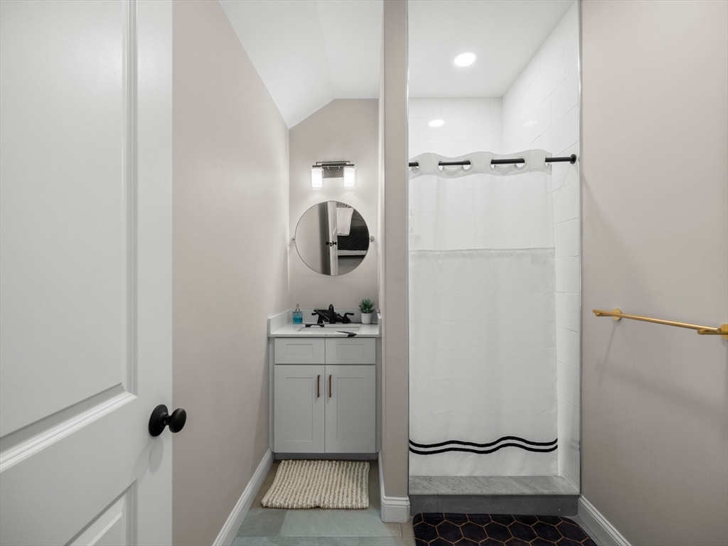 6 Genevieve Ln Property Photo 27