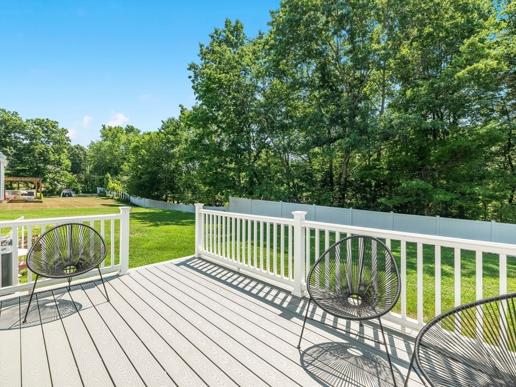 6 Genevieve Ln Property Photo 37