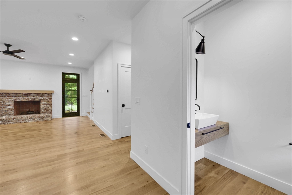 1322 Center St Property Photo 15