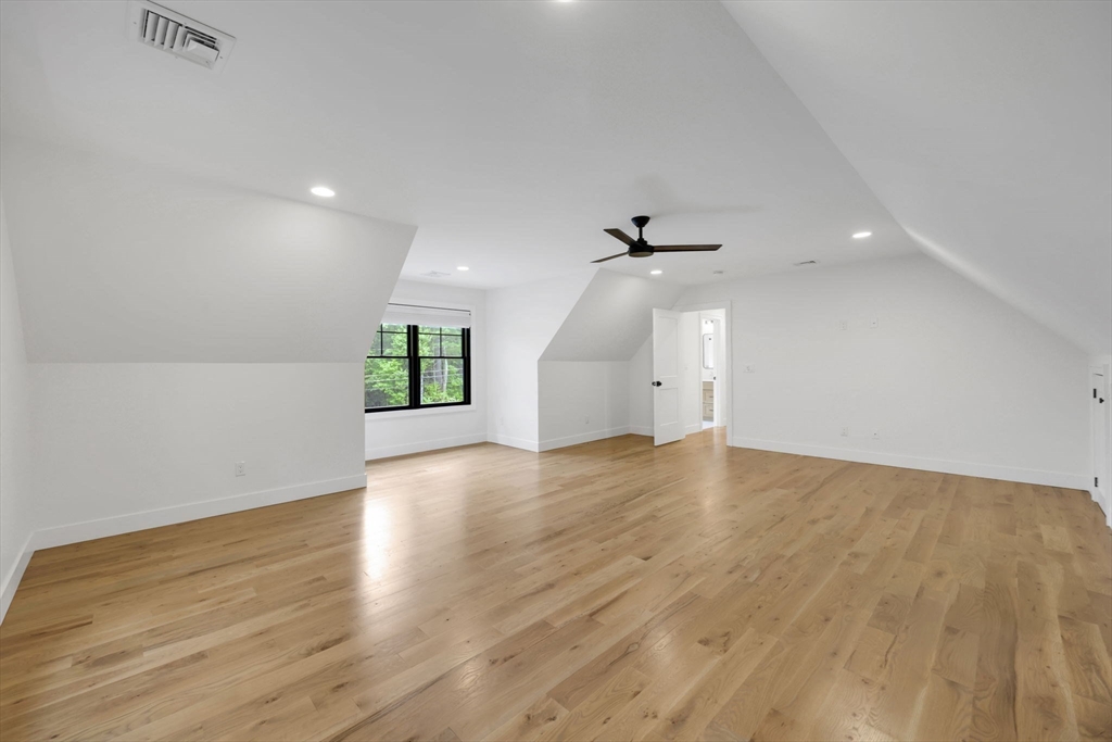 1322 Center St Property Photo 24