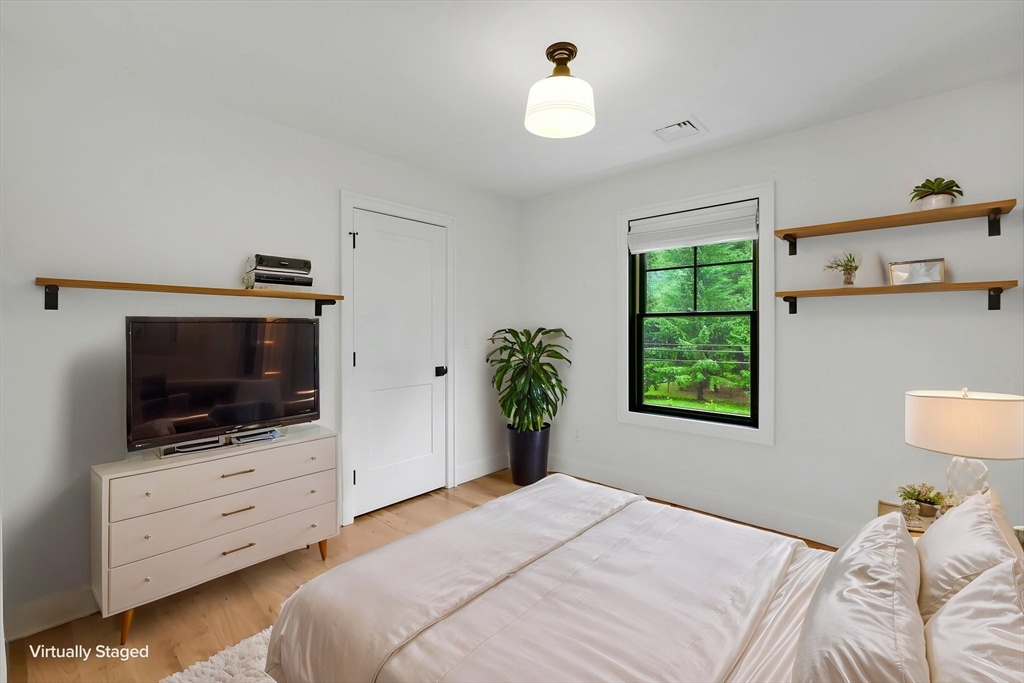 1322 Center St Property Photo 28