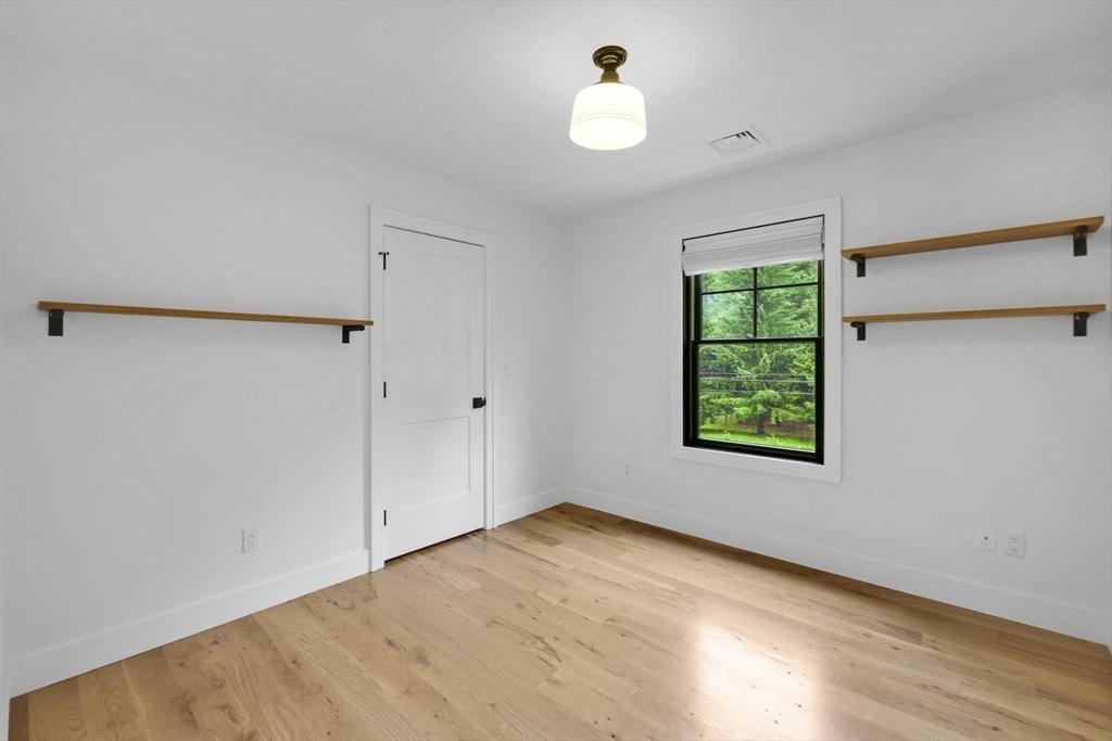 1322 Center St Property Photo 29