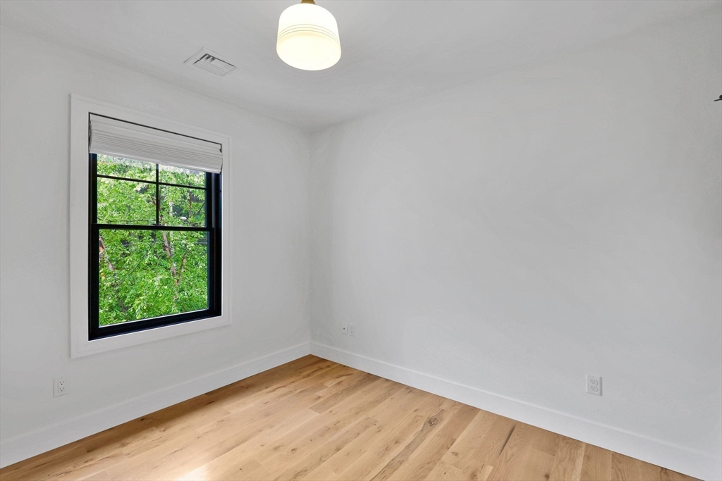 1322 Center St Property Photo 30