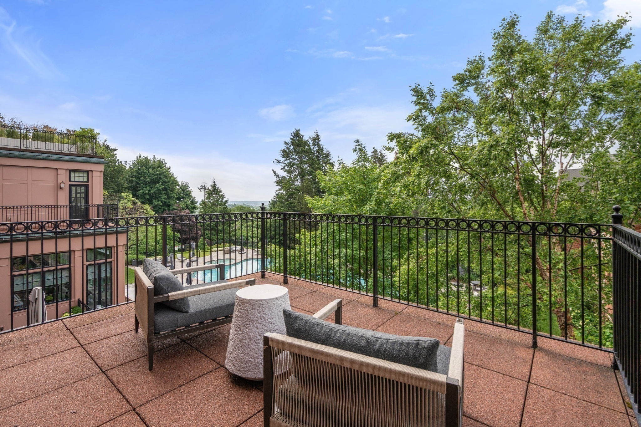 120 Seaver St # E201 Property Photo 7