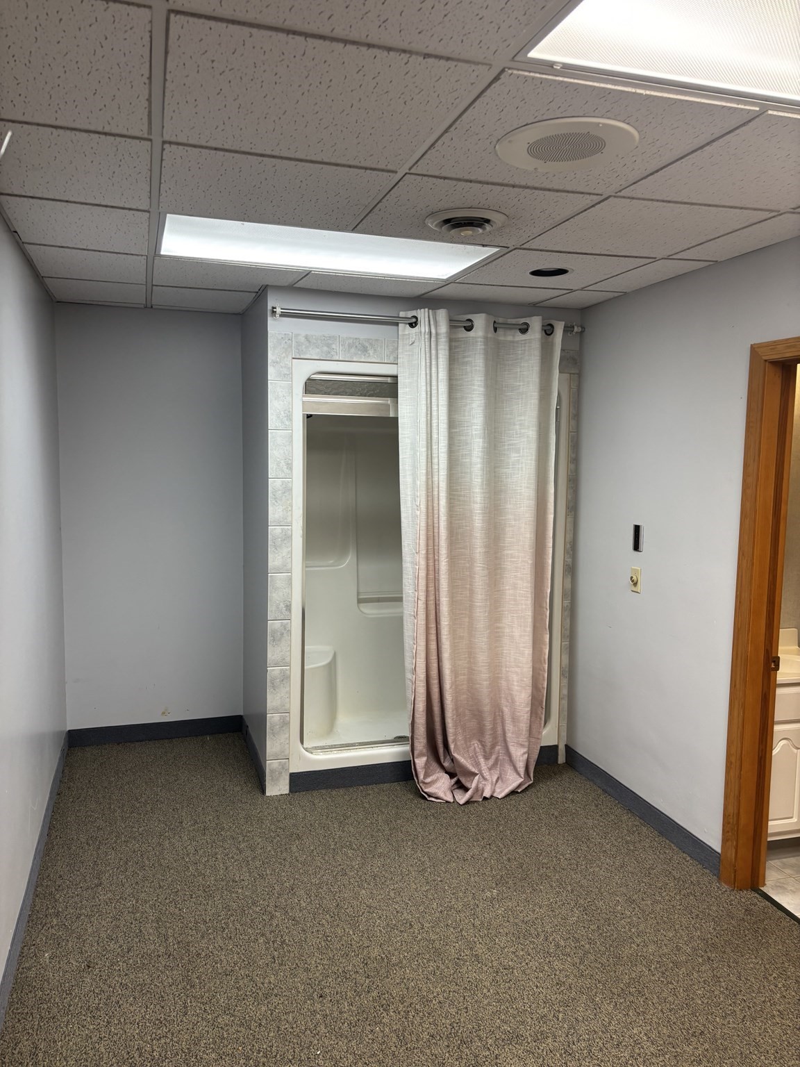 330 Walnut Street Property Photo 8