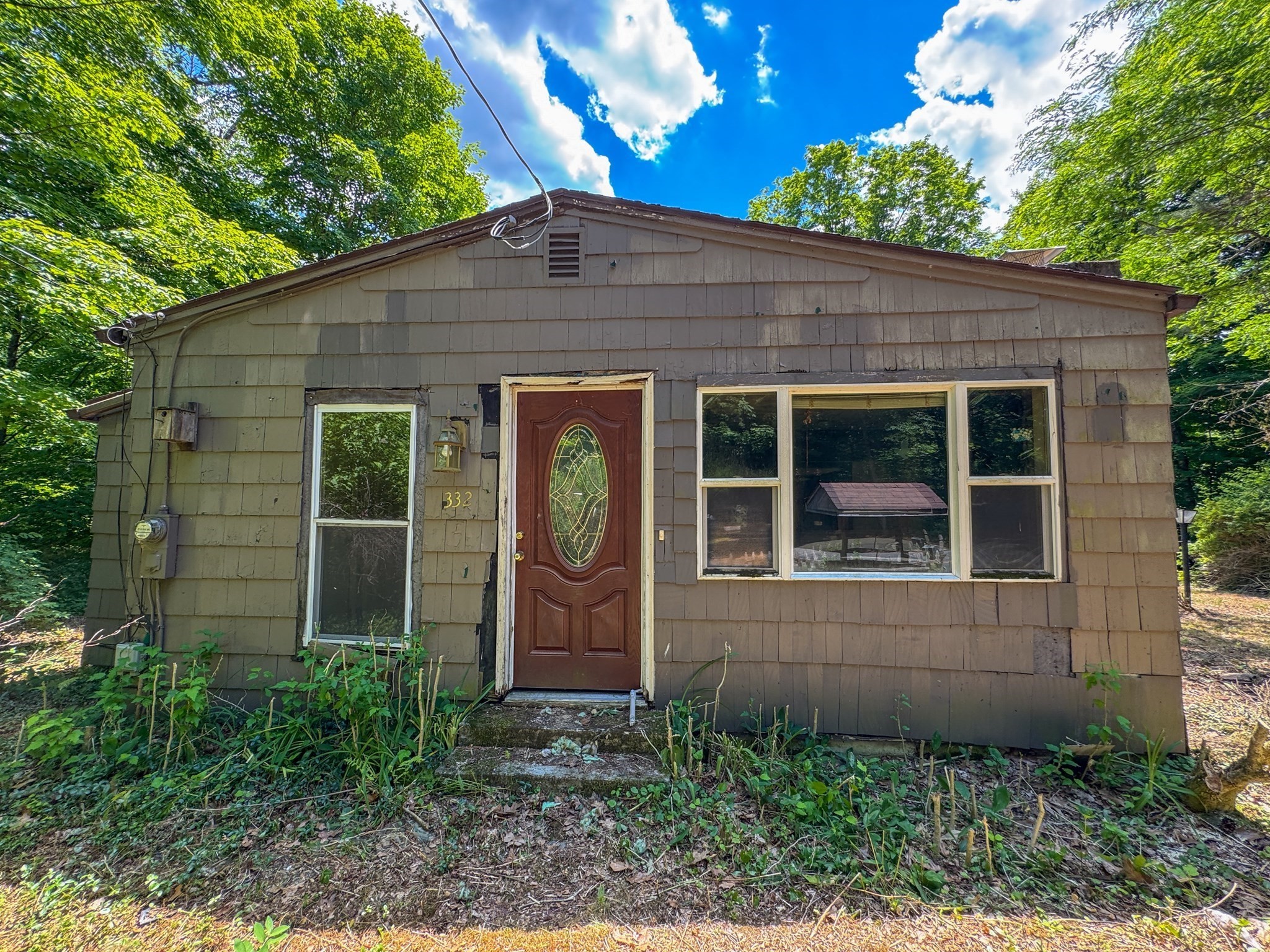 332 Batchelor St Property Photo 3