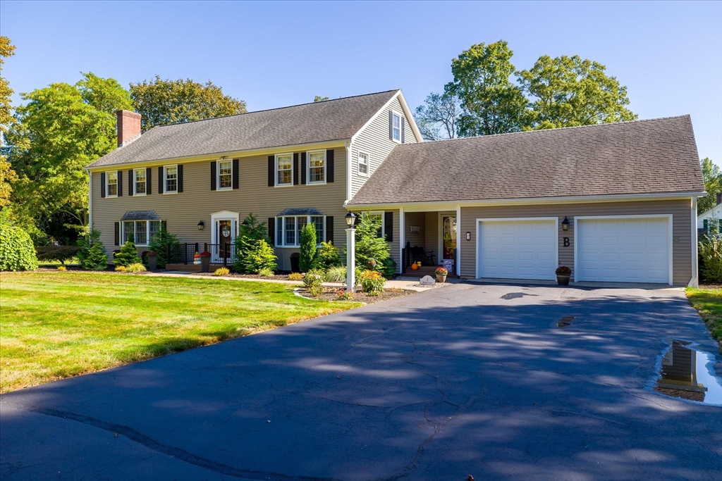 1 Maple Lane Property Photo 1