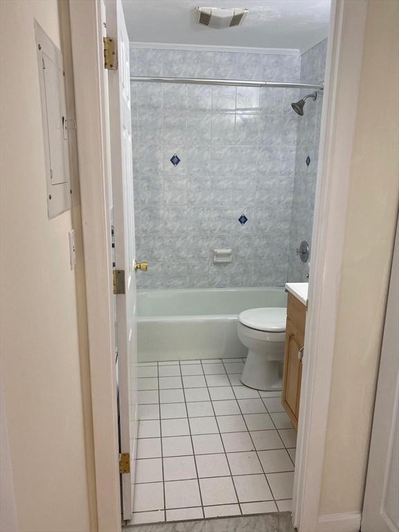 924 Main St # 36 Property Photo 10