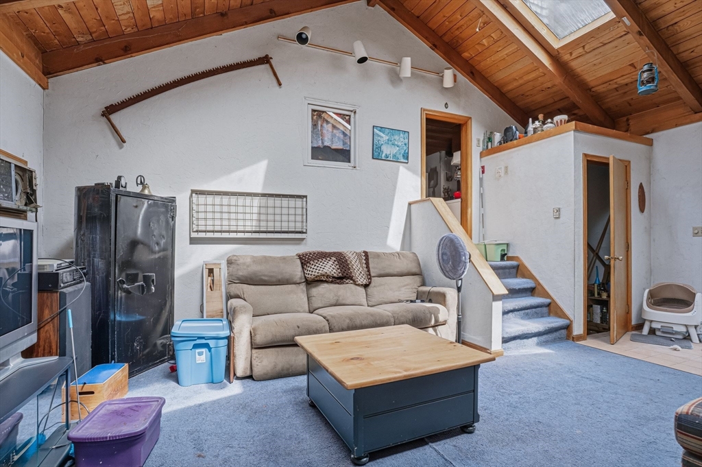 20 Baker St Property Photo 13