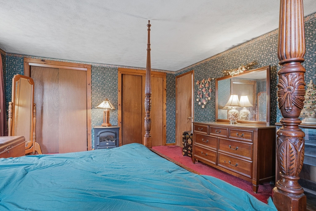 20 Baker St Property Photo 17