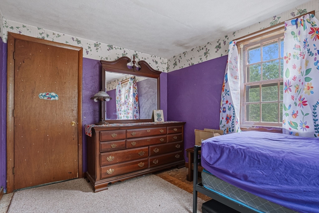 20 Baker St Property Photo 19