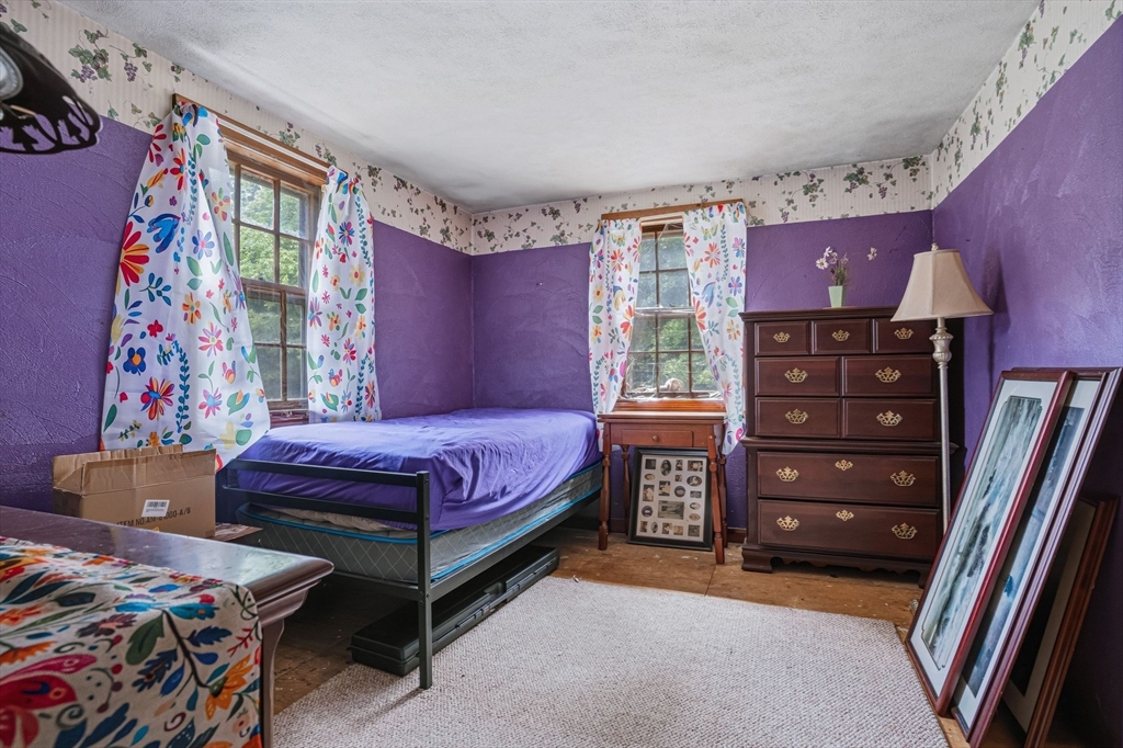 20 Baker St Property Photo 20
