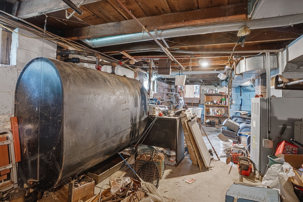 20 Baker St Property Photo 26
