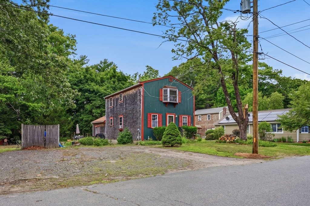 20 Baker St Property Photo 37