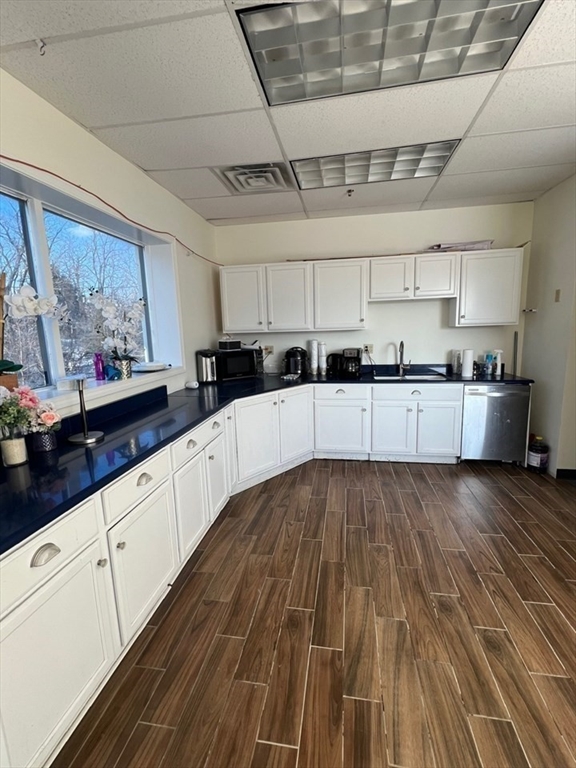 8 Bourbon St Property Photo 16