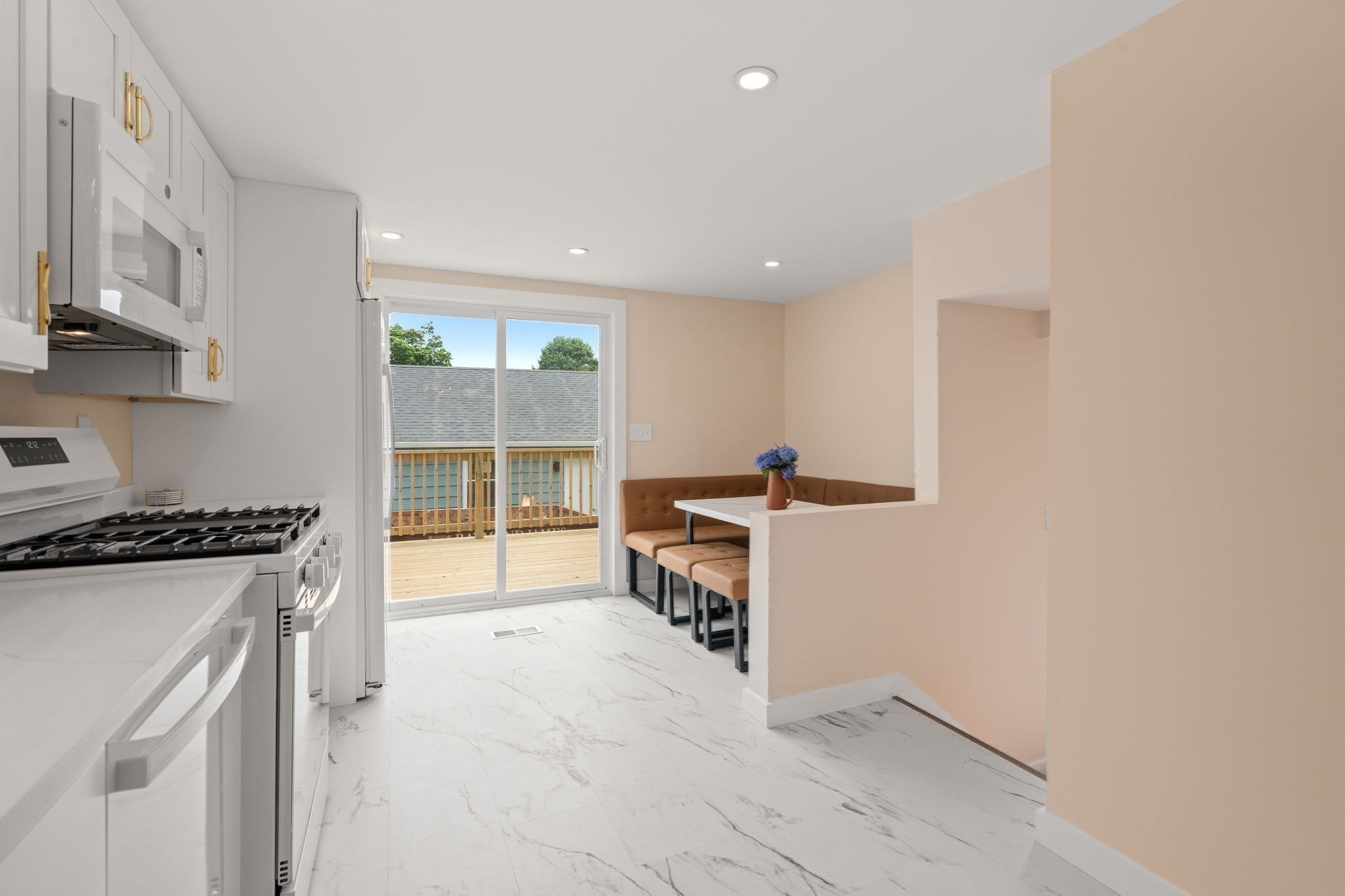 331 Burncoat Street Property Photo 11
