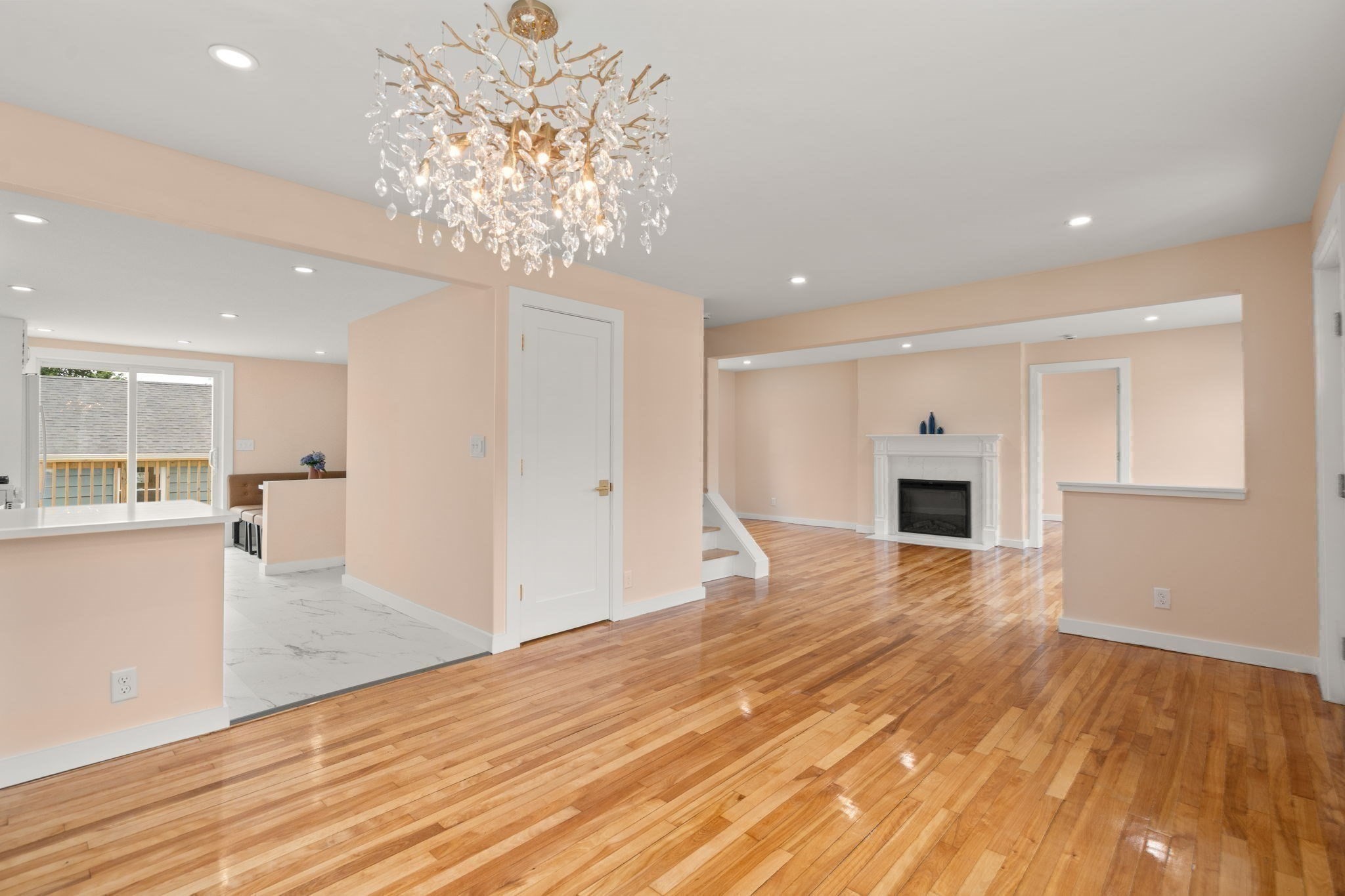 331 Burncoat Street Property Photo 15