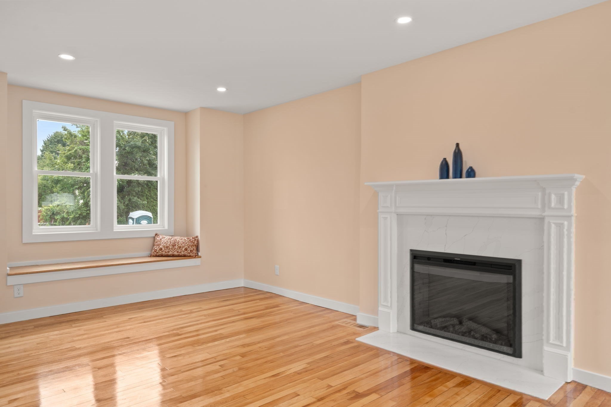 331 Burncoat Street Property Photo 19