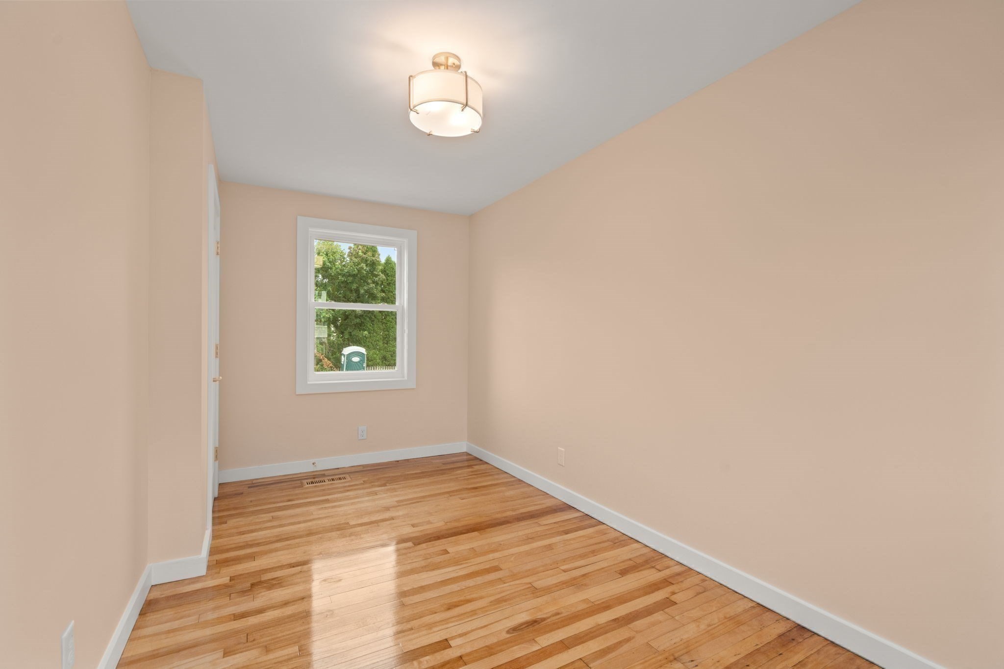 331 Burncoat Street Property Photo 22