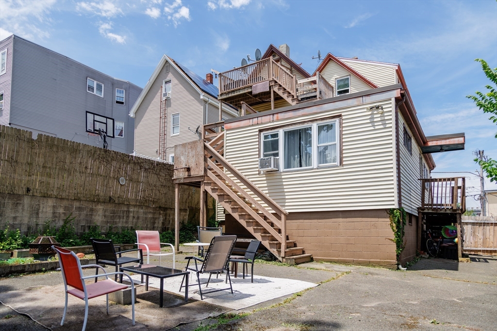 6 Hillside Ave Property Photo 2