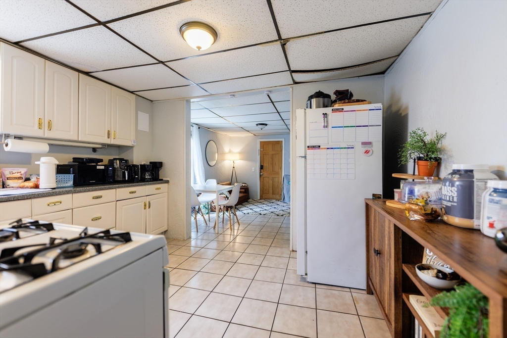 6 Hillside Ave Property Photo 4