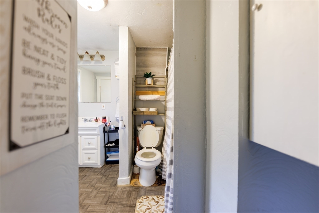 6 Hillside Ave Property Photo 14