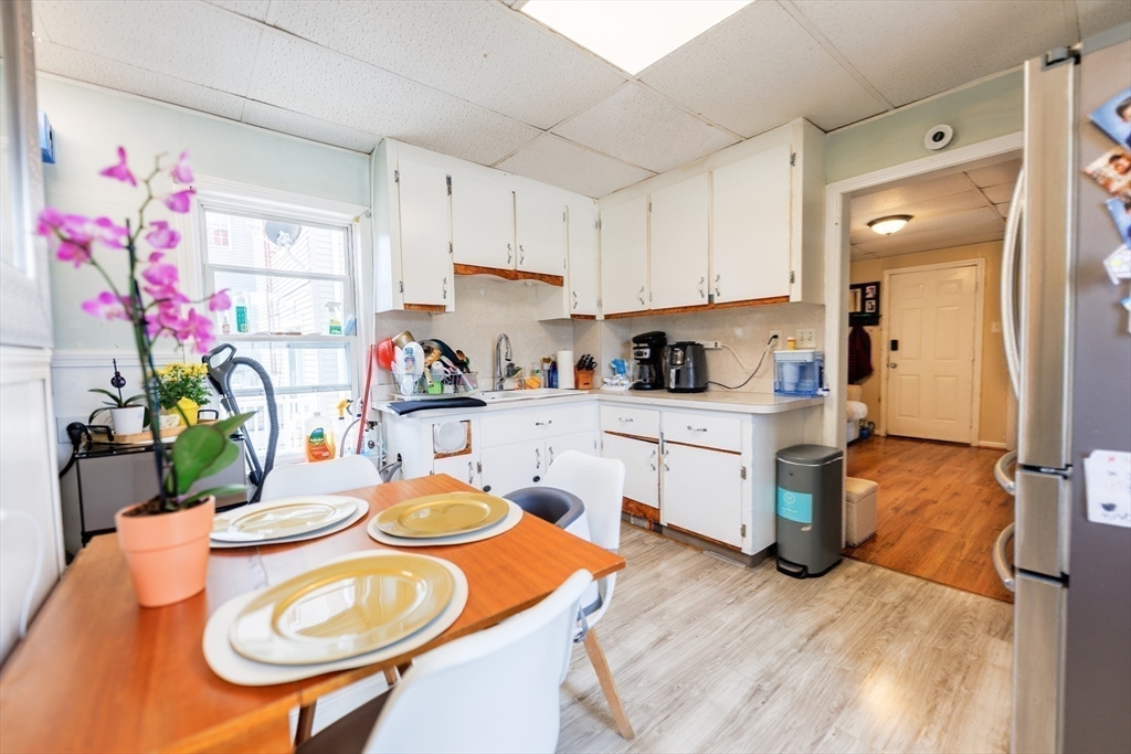 6 Hillside Ave Property Photo 18