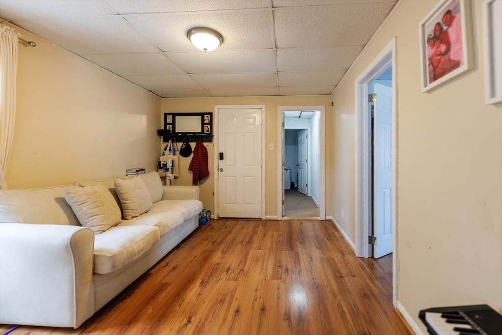 6 Hillside Ave Property Photo 20