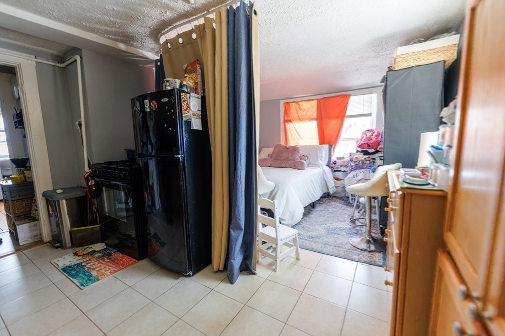 6 Hillside Ave Property Photo 27