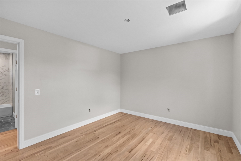 37 Murray St Property Photo 10