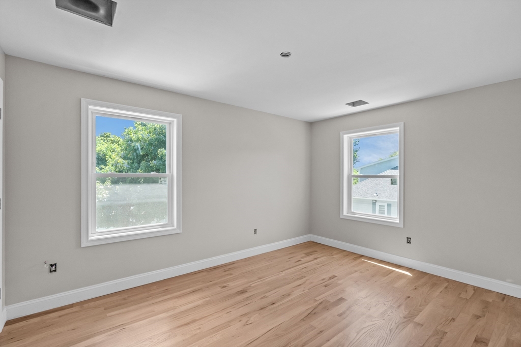 37 Murray St Property Photo 12