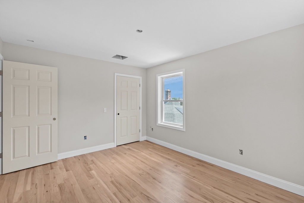 37 Murray St Property Photo 13