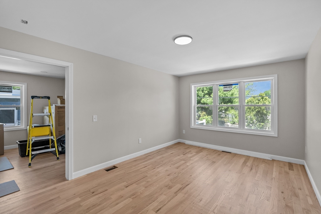 37 Murray St Property Photo 16
