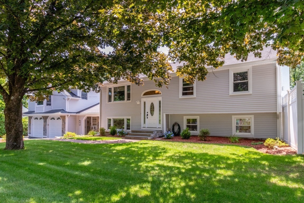 10 Ellis St