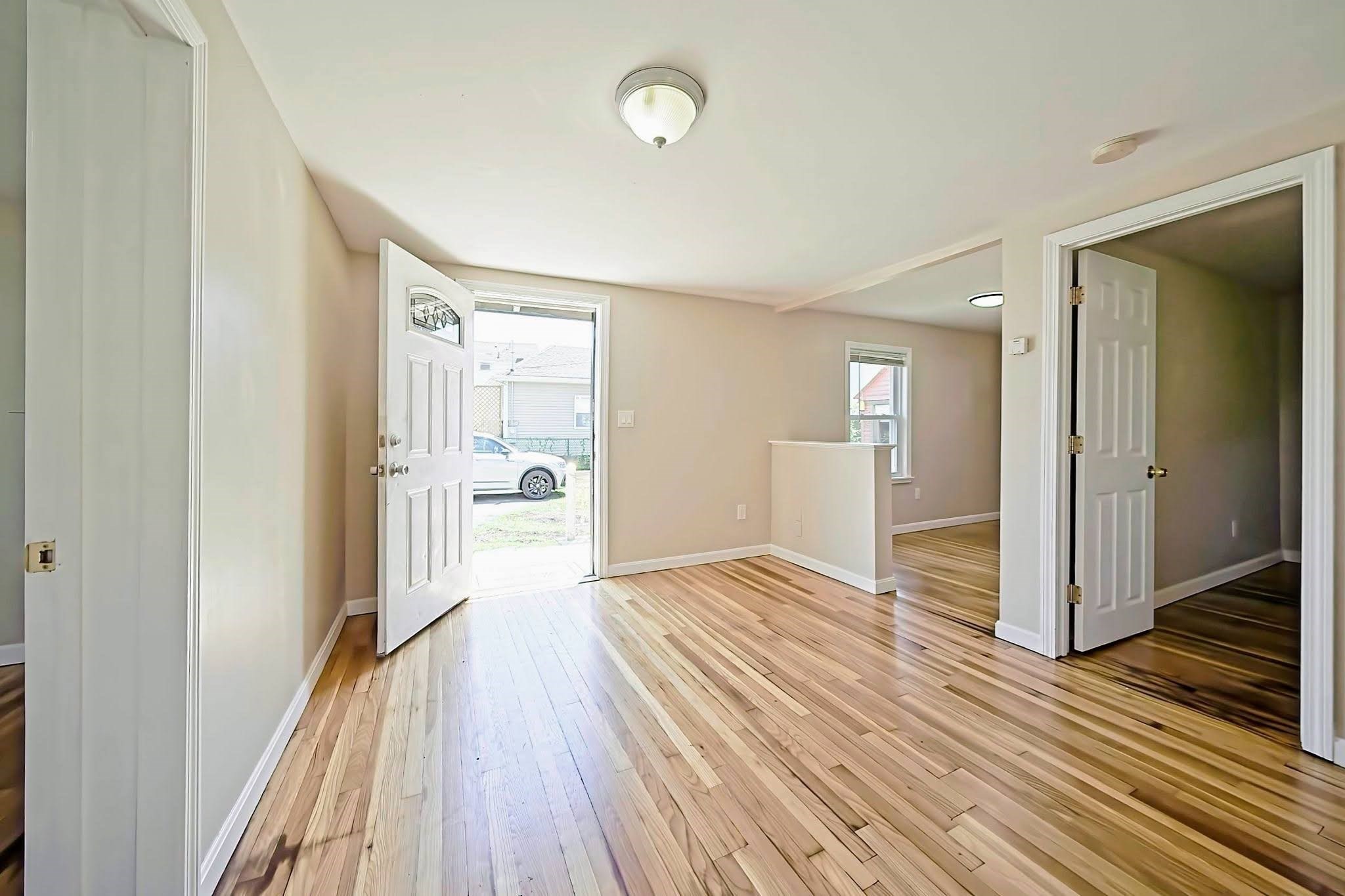 14 Putnam Rd Property Photo 6