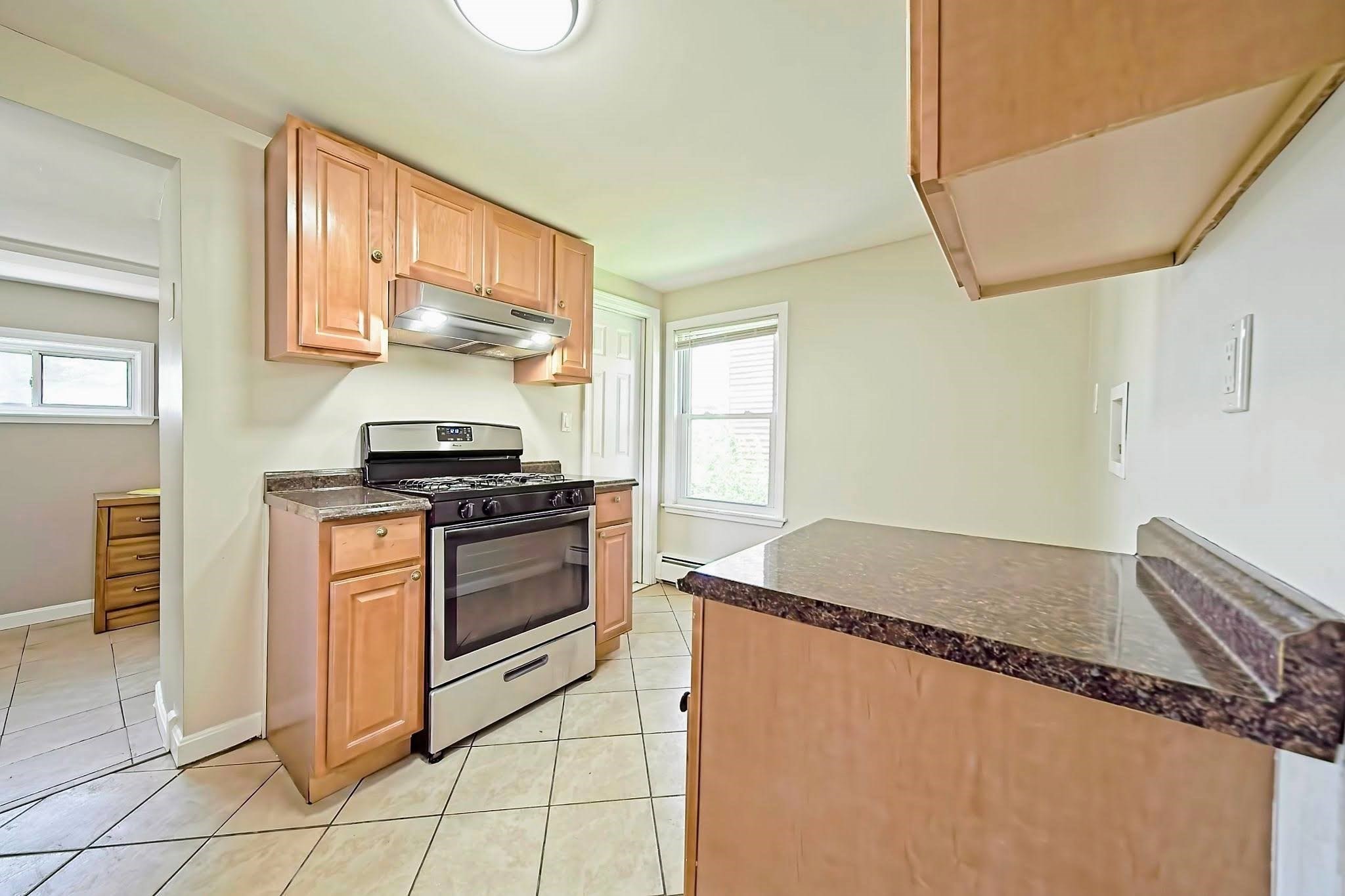 14 Putnam Rd Property Photo 15
