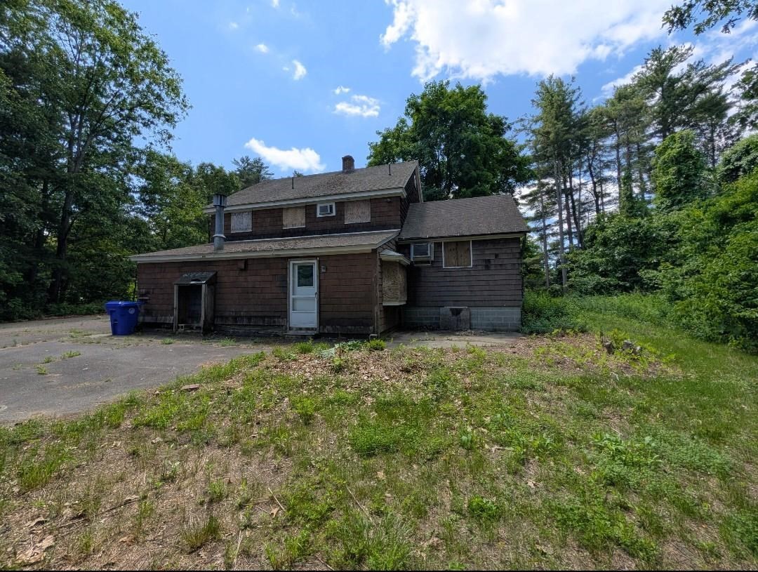 46 Turners Falls Road Property Photo 5