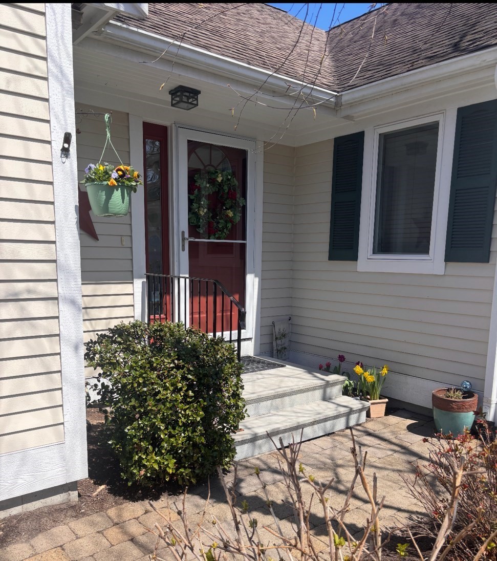 18 Bonwood Dr. # 402 Property Photo 3