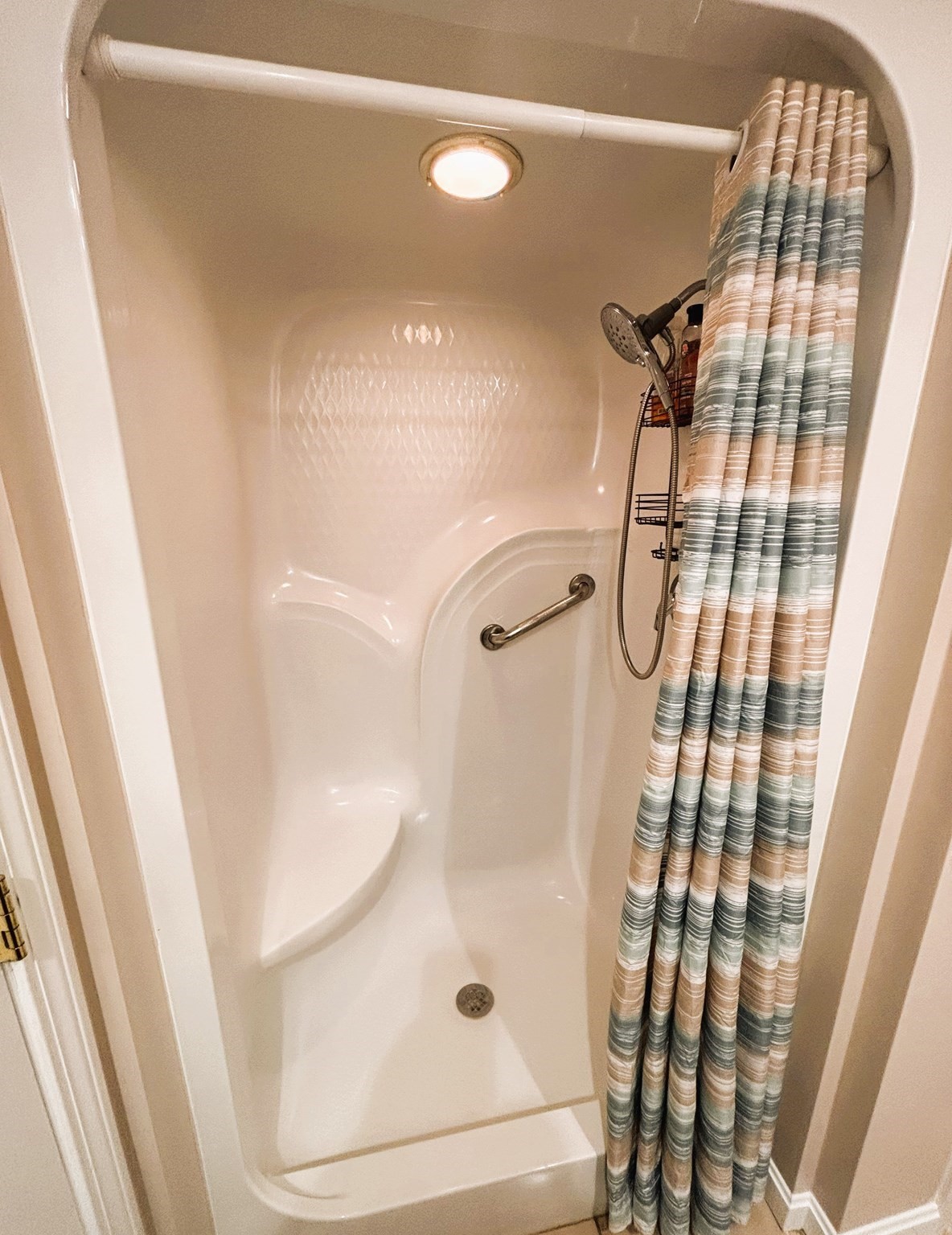 18 Bonwood Dr. # 402 Property Photo 19
