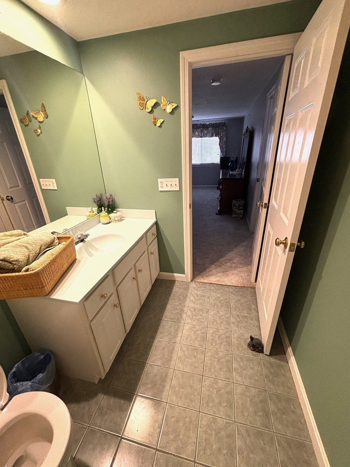 18 Bonwood Dr. # 402 Property Photo 27