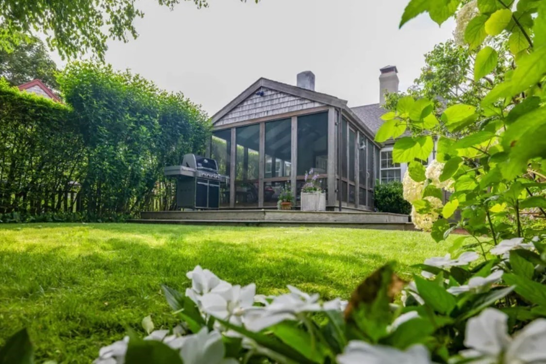 4 York Property Photo 23
