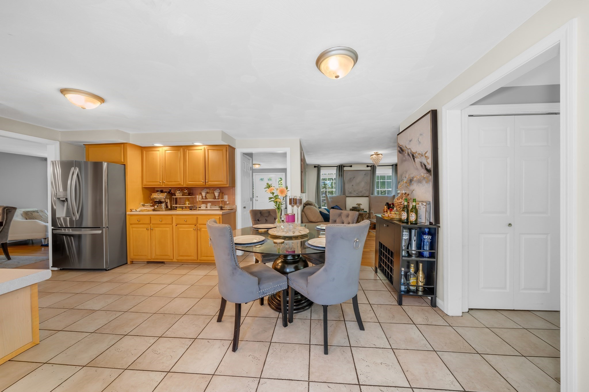257 Howe St Property Photo 16