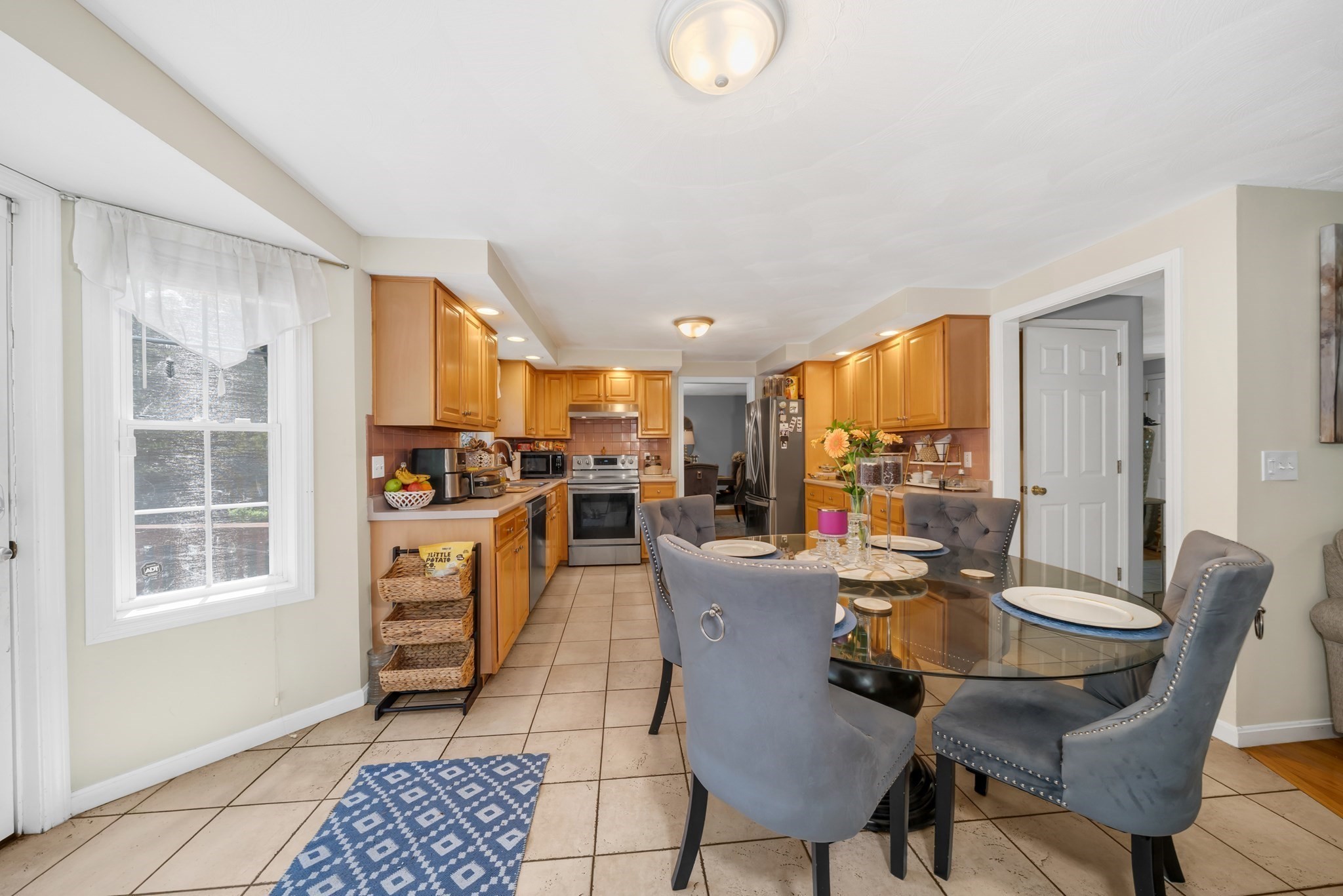 257 Howe St Property Photo 17