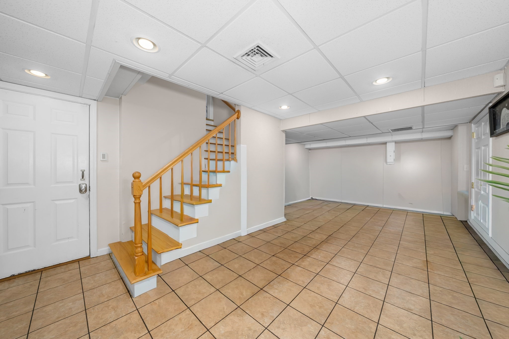 257 Howe St Property Photo 36