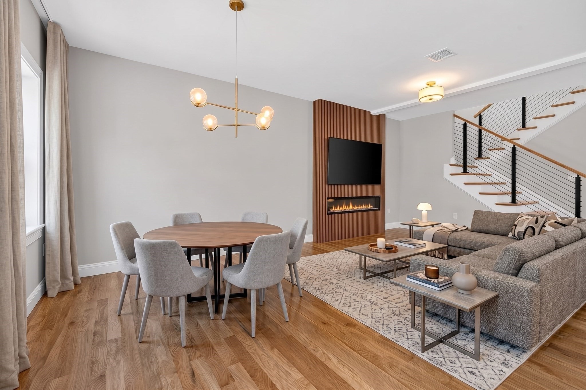 27 Rollins # A Property Photo 4