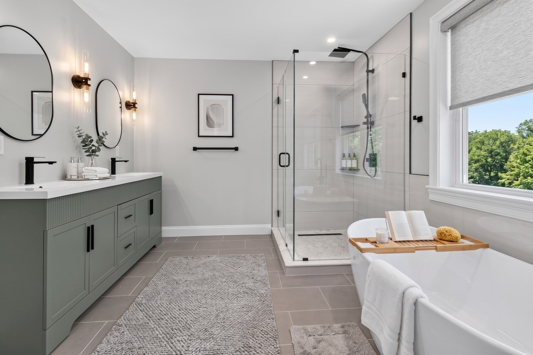 27 Rollins # A Property Photo 6