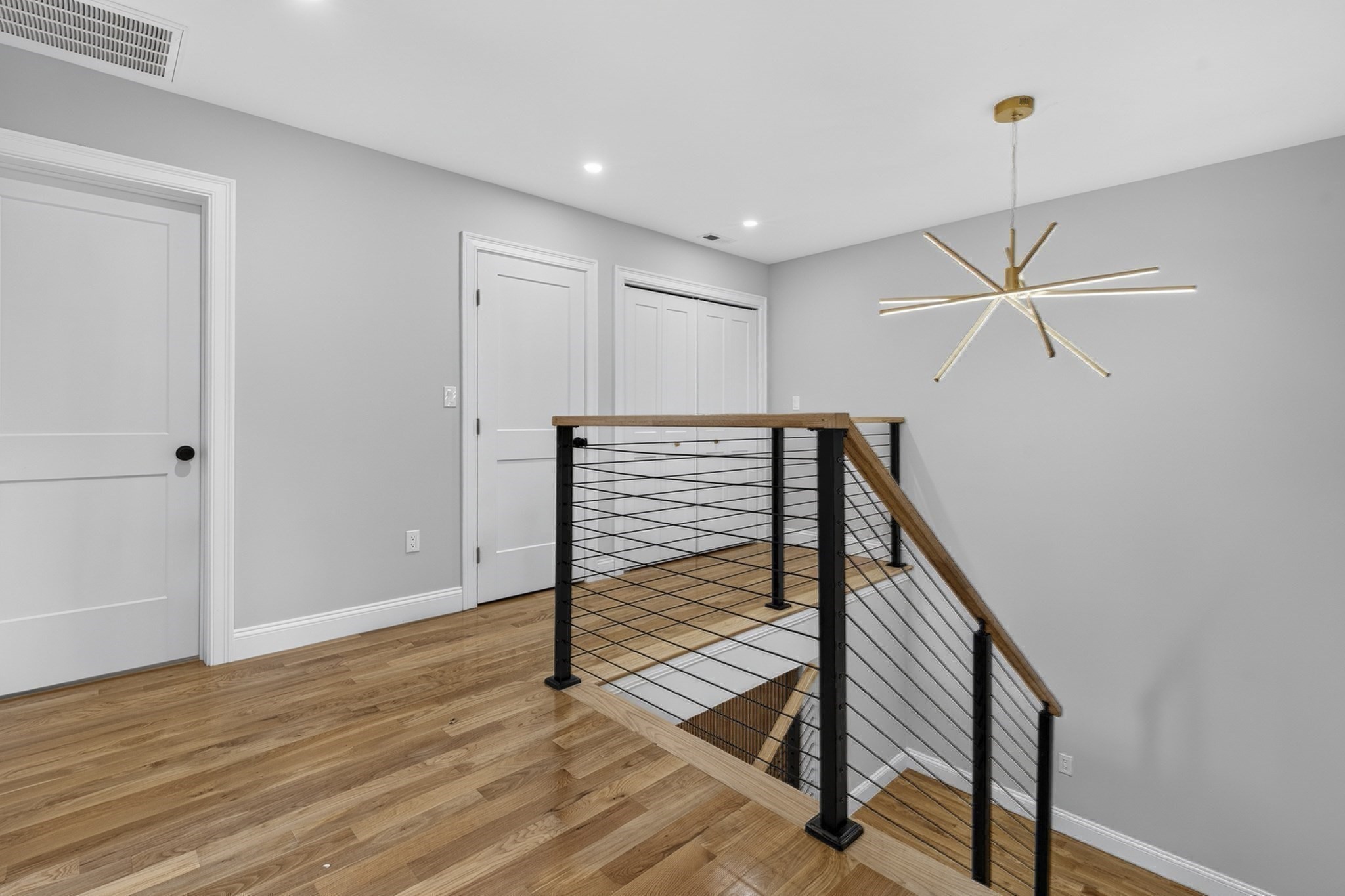 27 Rollins # A Property Photo 16