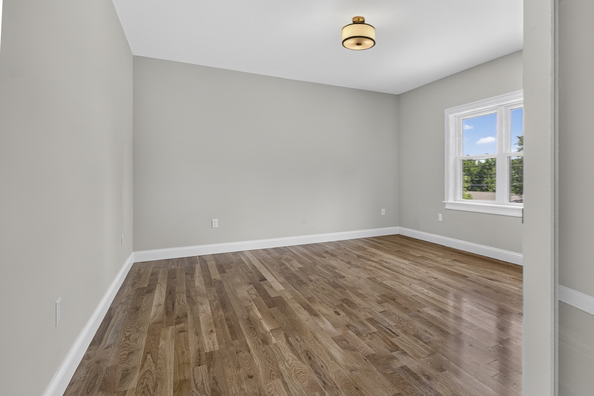 27 Rollins # A Property Photo 19