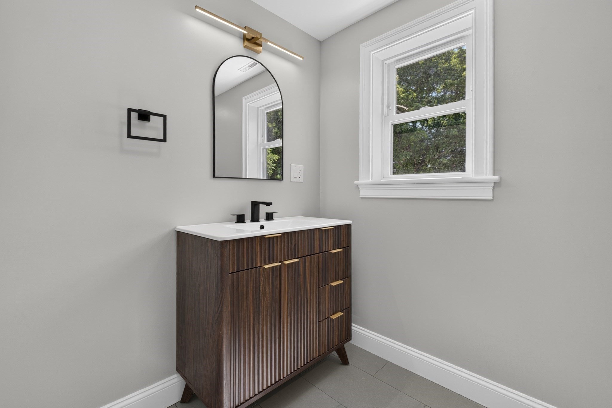 27 Rollins # A Property Photo 23